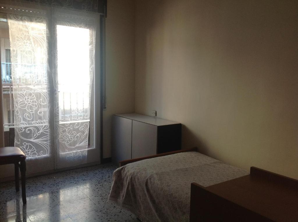 ז'ירונה Hostel Alhambra חדר תמונה