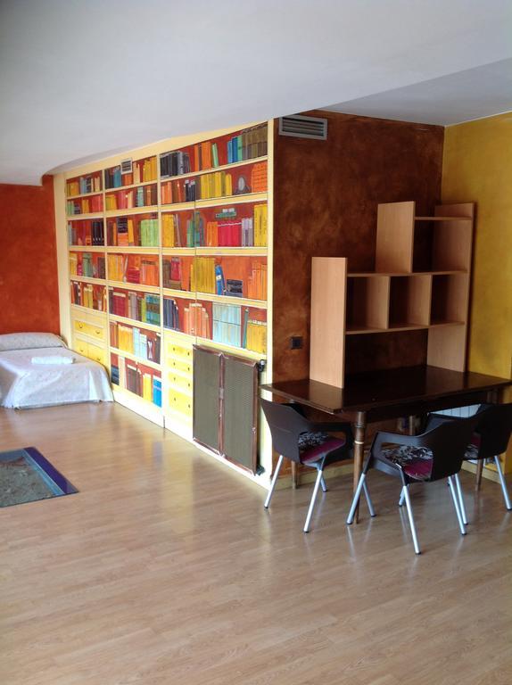 ז'ירונה Hostel Alhambra מראה חיצוני תמונה